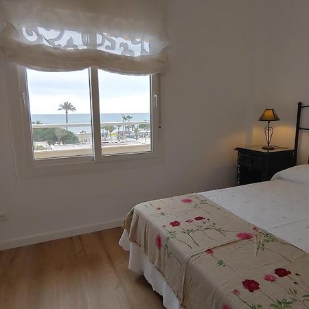 Precioso Apartamento Frente A La Playa Torre Del Mar Extérieur photo