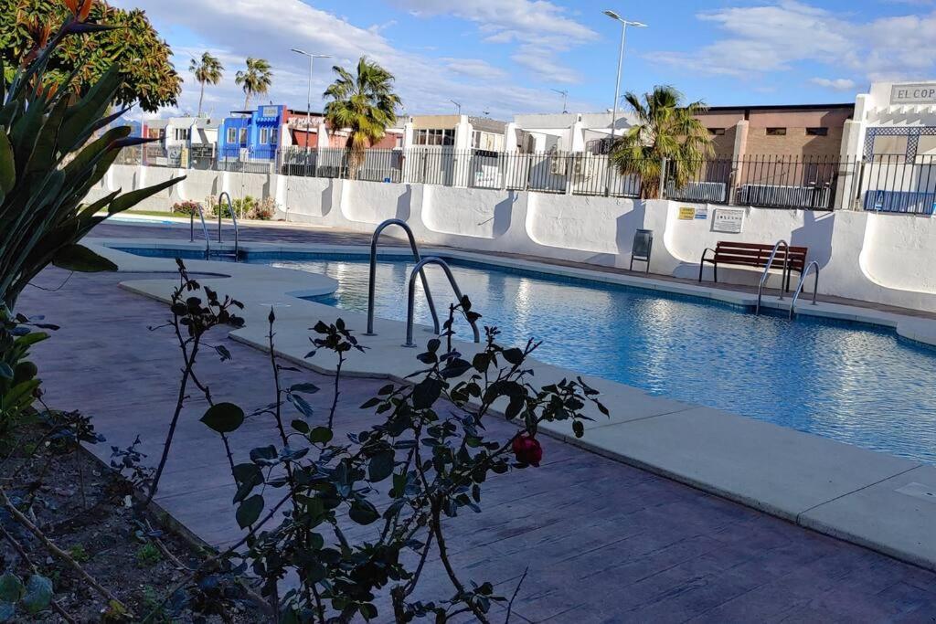 Precioso Apartamento Frente A La Playa Torre Del Mar Extérieur photo