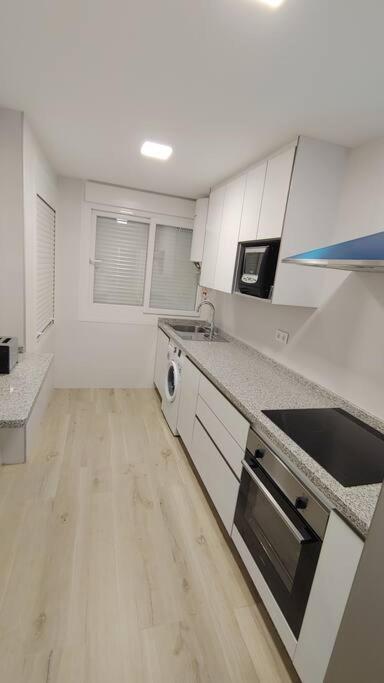 Precioso Apartamento Frente A La Playa Torre Del Mar Extérieur photo