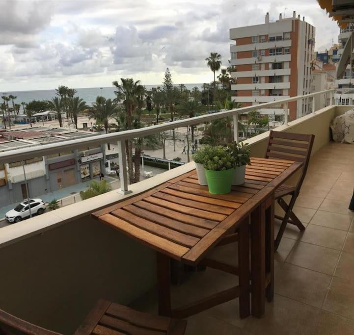Precioso Apartamento Frente A La Playa Torre Del Mar Extérieur photo